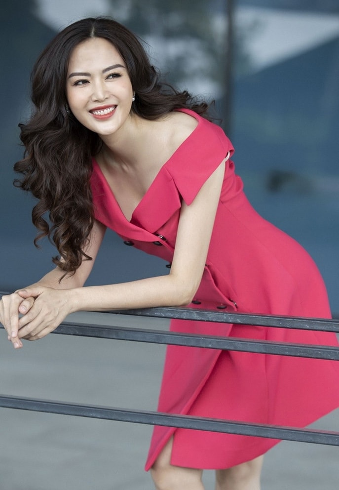 'Hoa hậu Thu Thủy bước qua nỗi buồn sau nhiều trắc trở' - 3