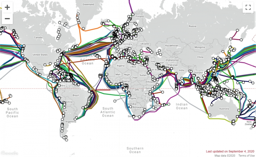 Hệ thống cáp quang dưới đáy đại dương - hệ quả của cả địa lý và sự trỗi dậy của nền kinh tế kỹ thuật số quốc tế - được cho là yếu huyệt trong kỷ nguyên 4.0; Nguồn: submarinecablemap.com
