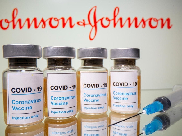 Mỹ loại bỏ hàng triệu liều vắc xin COVID-19 của Hãng Johnson & Johnson - Ảnh 1.