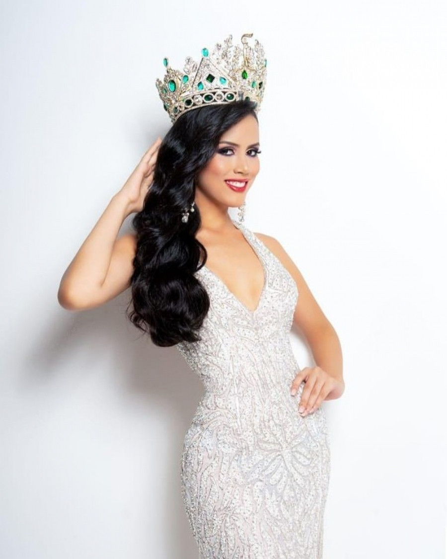 Trên fanpage của Miss Grand International, nhiều thành viên mạng khen cô có nét đẹp Latin quyến rũ.