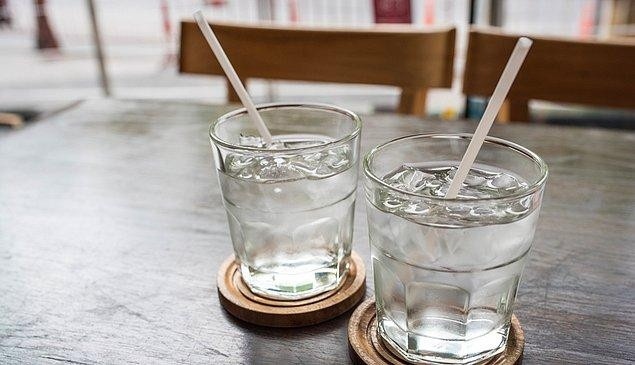 3 loại nước lọc KHÔNG bao giờ được uống vào buổi sáng vì có thể khiến cơ thể rước đủ thứ bệnh - Ảnh 1.