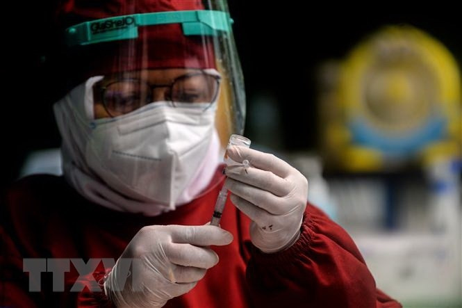 Indonesia dat muc tieu tiem vaccine cho 208 trieu dan de dat miem dich hinh anh 2