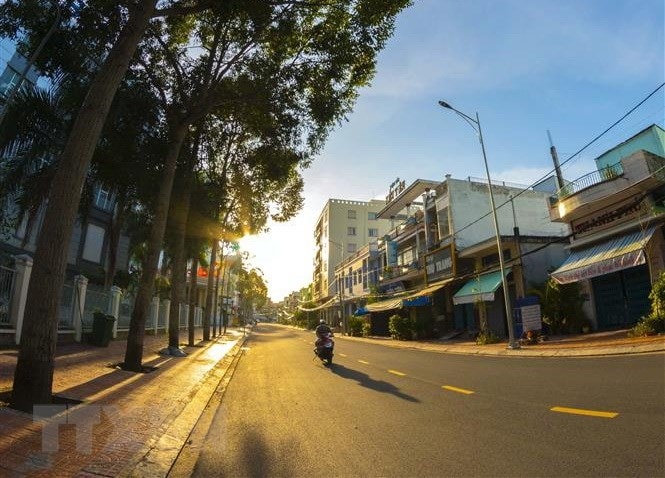 Vung nui Bac Bo se co mua lon, Trung Bo con nang nong gay gat hinh anh 1