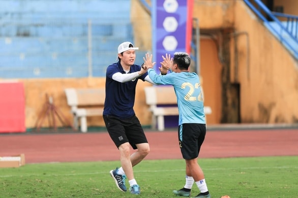 Vòng loại cuối cùng World Cup 2022 khu vực châu Á: Ông Park gia cố ban huấn luyện - Ảnh 1.