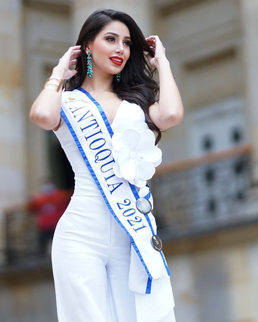 Cô sẽ đại diện cho Colombia tại cuộc thi Miss World 2021 diễn ra ở Puerto Rico vào cuối năm nay.