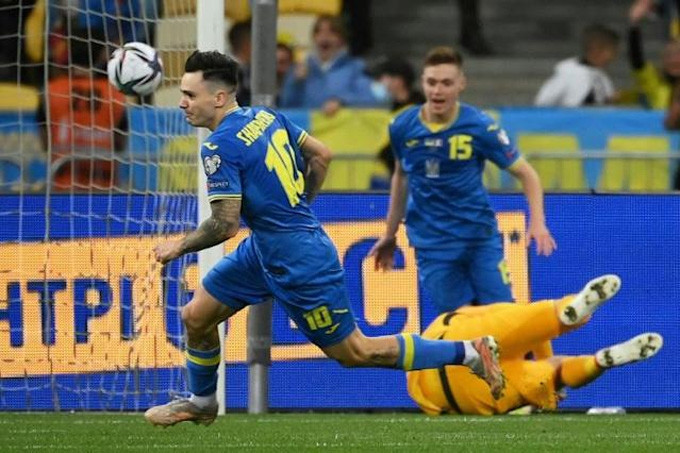 Shaparenko mở tỷ số trận Ukraine vs Pháp ở phút 44