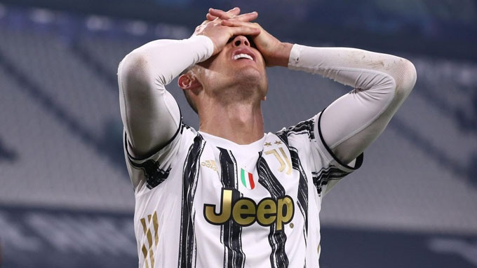 Ronaldo bất lực trong việc giúp Juventus vô địch Champions League