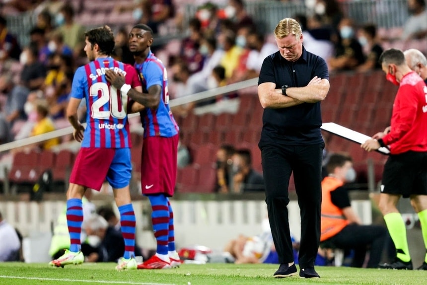 Barcelona sa thai HLV Koeman anh 1