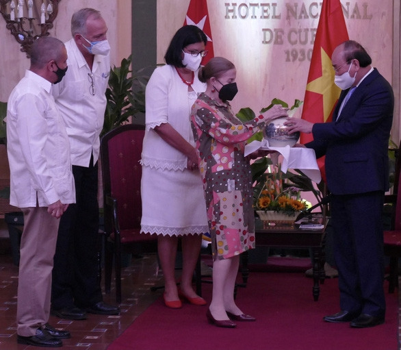 Việt Nam coi việc giúp Cuba như việc nhà của mình - Ảnh 3.