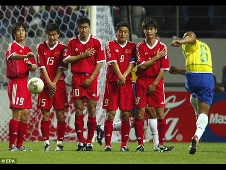 Tuy nhiên tham vọng tham dự World Cup thường xuyên của Trung Quốc vẫn là giấc mơ khi World Cup 2002 là lần đầu tiên và duy nhất họ tham dự
