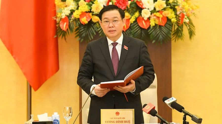 Chủ tịch Quốc hội Vương Đình Huệ phát biểu khai mạc Phiên họp thứ 4 của UBTVQH. Ảnh: Quốc hội