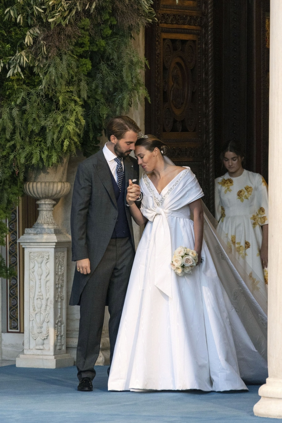 Đám cưới cổ tích và những chiếc váy cưới của hoàng gia Anh | ELLE