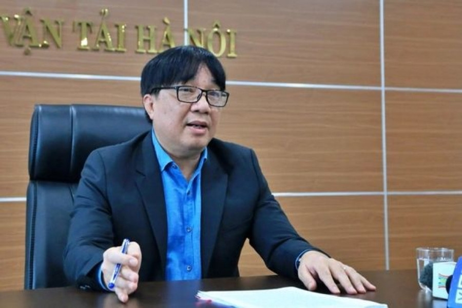 Giám đốc Sở GTVT Hà Nội Vũ Văn Viện khẳng định: Thu phí ô tô vào nội đô không nhằm nộp vào ngân sách mà đây là biện pháp kinh tế để tác động đến hành vi của người tham gia giao thông, góp phần giảm lượng xe đi vào khu vực nội đô.