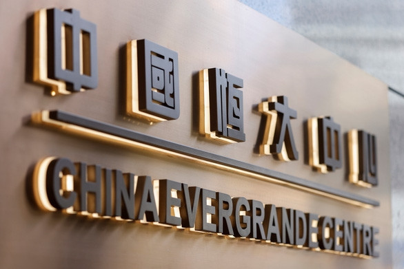 Bloomberg: Evergrande vỡ nợ, khởi đầu sự sụp đổ của một đế chế bất động sản Trung Quốc - Ảnh 1.