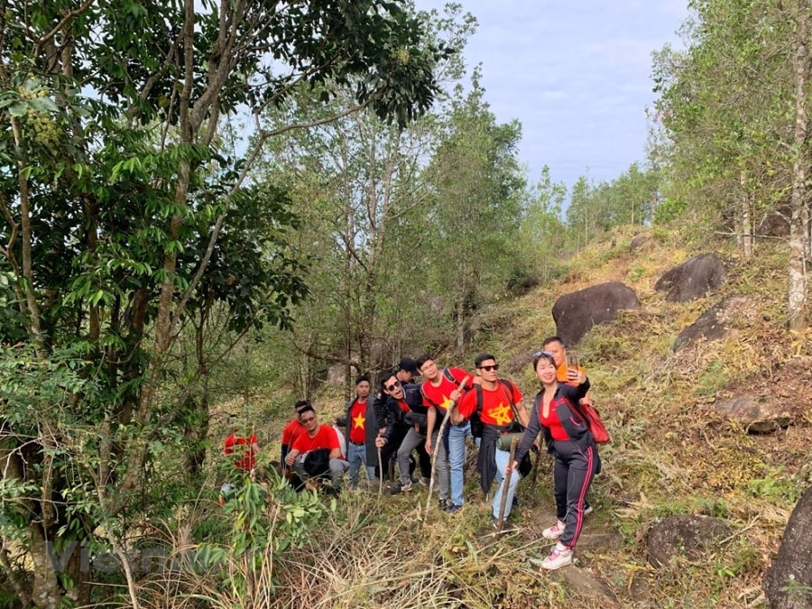 [Photo] Hinh anh tuyet dep tren hanh trinh chinh phuc dinh Cao Xiem hinh anh 4