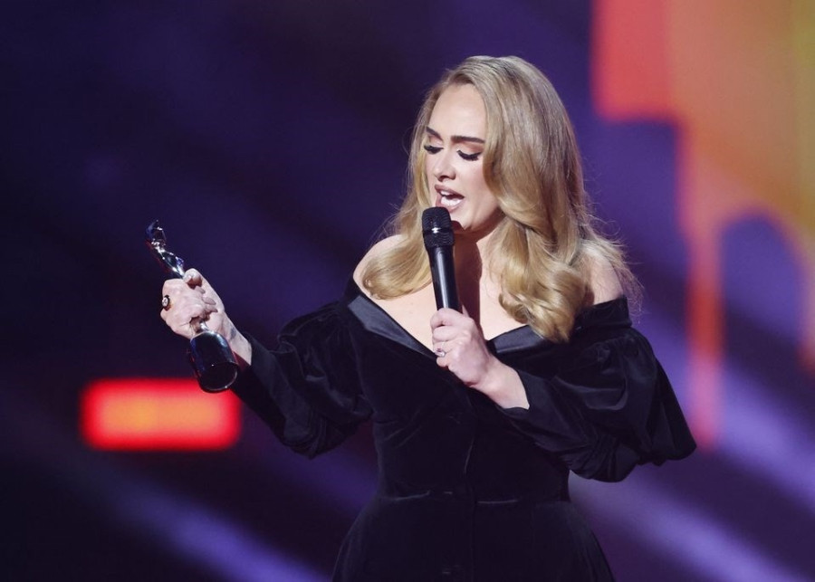Danh ca Adele thang lon tai giai thuong am nhac Brit Awards 2022 hinh anh 1