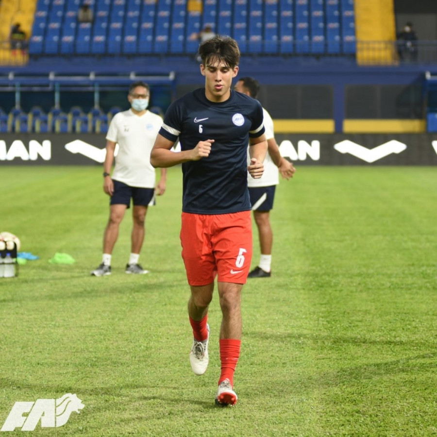 Đội trưởng Jacob Mahler nằm trong số các cầu thủ U23 Singapore mắc Covid-19. (Ảnh: FAS)
