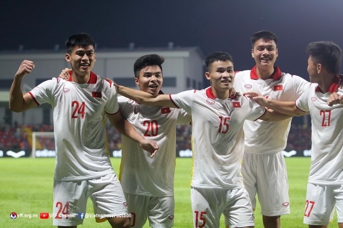 U23 Dong Nam A 2022: Tuyen U23 Viet Nam gan nhu chac suat vao ban ket hinh anh 1