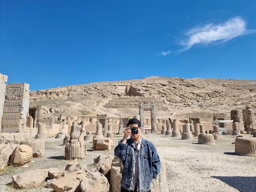 Giang Nguyễn và Anh Duy tham quan di tích Persepolis. Nguồn: Giang Nguyễn