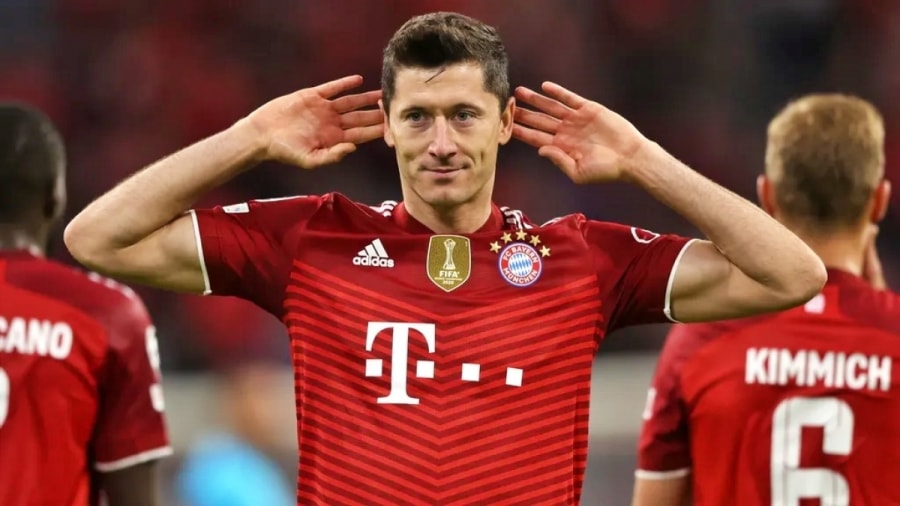 1 . Robert Lewandowski | Bayern Munich | 28 bàn (56 điểm).