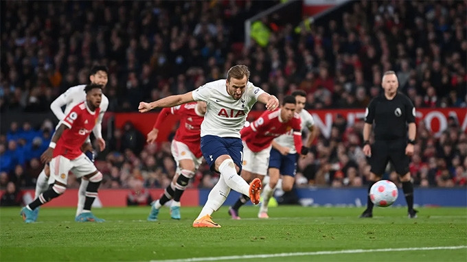 Kane gỡ hòa cho Tottenham