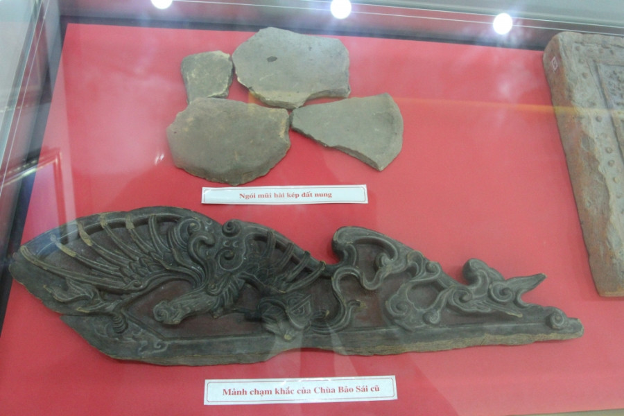 Một số cổ vật tìm thấy tại Yên Tử.