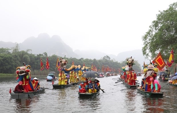 Ninh Binh: Ron rang khong khi le hoi Trang An nam 2022 hinh anh 1