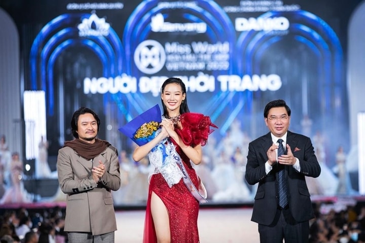 Mặt mộc thuần khiết của thí sinh cao 1m85 vào thẳng Top 20 Miss World Việt Nam - 2