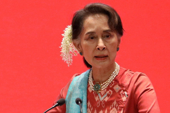 Bà Suu Kyi bị tuyên 5 năm tù vì tội tham nhũng - Ảnh 1.