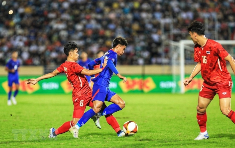 Thang dam U23 Campuchia, U23 Thai Lan rong cua vao ban ket hinh anh 1