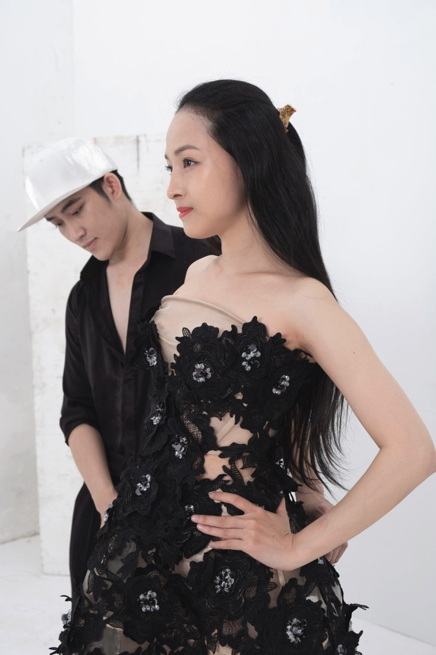 Trương Hồ Phương Nga xinh đẹp trong mẫu váy của Nguyễn Tiến Truyển.