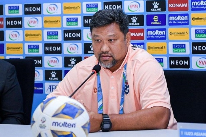 Worrawoot Srimaka từ chức HLV trưởng U23 Thái Lan - 1
