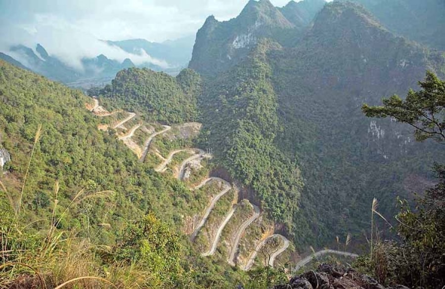 Deo khau coc cha, bao lac, cao bang hiem tro duong den dinh troi hinh anh 1