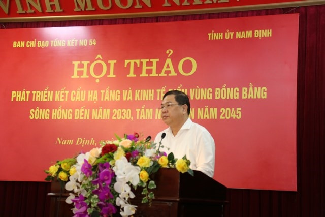 Bí thư Tỉnh ủy Nam Định Phạm Gia Túc phát biểu khai mạc hội thảo.