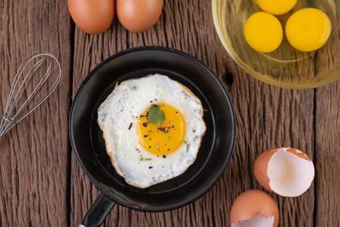 10. Trứng: Trứng là một nguồn protein tự nhiên và phong phú. Một quả trứng mỗi ngày sẽ giúp duy trì độ đàn hồi của da, giữ cho tóc chắc khỏe, giúp da săn chắc và ít lão hóa hơn./.