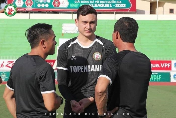 Đặng Văn Lâm có thể lỡ trận đấu gặp CLB Thanh Hóa.