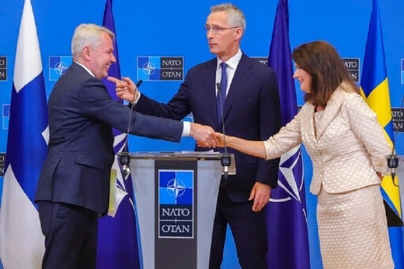 Mỹ phê chuẩn Thụy Điển, Phần Lan gia nhập NATO - Ảnh 1.