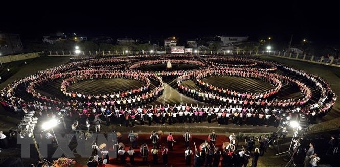 Phat ve mien phi le don bang UNESCO ghi danh nghe thuat xoe Thai hinh anh 1