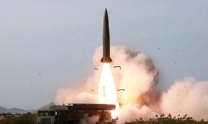 Triều Tiên phóng tên lửa đạn đạo. Ảnh: Business Insider