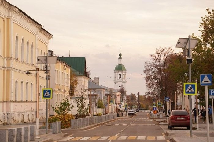  Một góc phố trung tâm Krasnoarmeyskaya đã được trùng tu. (Ảnh: Duy Trinh/TTXVN) 