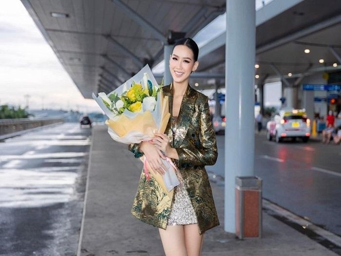 Ngày 25/9, Á hậu Bảo Ngọc ra sân bay chính thức lên đường sang Ai Cập để tham gia cuộc thi Miss Intercontinental 2022 - Hoa hậu Liên lục địa 2022. Cô mang theo 125kg hành lý. Ảnh: Sen Vàng