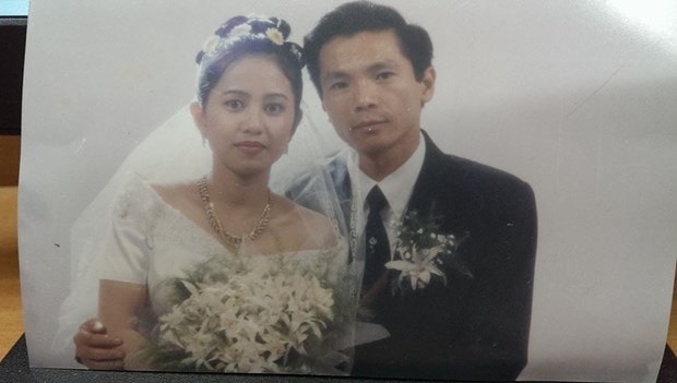 Tro chuyen voi nguoi phu nu phia sau 'ong bo quoc dan' Trung Anh hinh anh 2