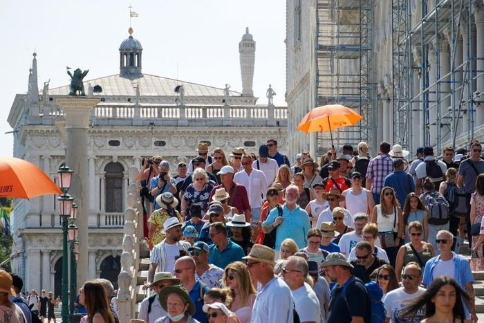  Venice đón lượng khách lớn sau thời gian chịu ảnh hưởng của dịch Covid-19. Ảnh: Bloomberg. 