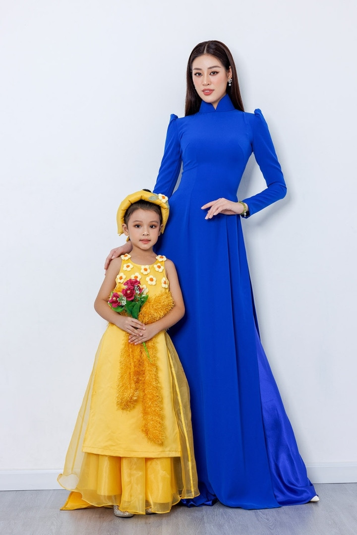 Hoa hậu Khánh Vân đón ngày 20/11 cùng dàn học trò nhí - 4