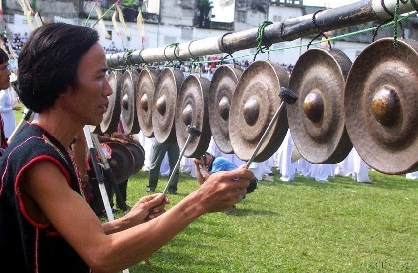 Developing Vietnamese culture imbued with national identity hinh anh 4