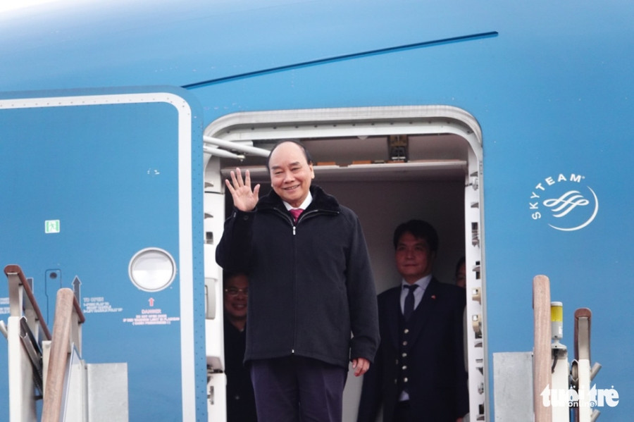 Chủ tịch nước Nguyễn Xuân Phúc đến Seoul, bắt đầu chuyến thăm Hàn Quốc - Ảnh 2.