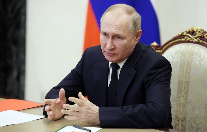 Tổng thống Nga Putin: Chiến dịch quân sự ở Ukraine có thể kéo dài - 1