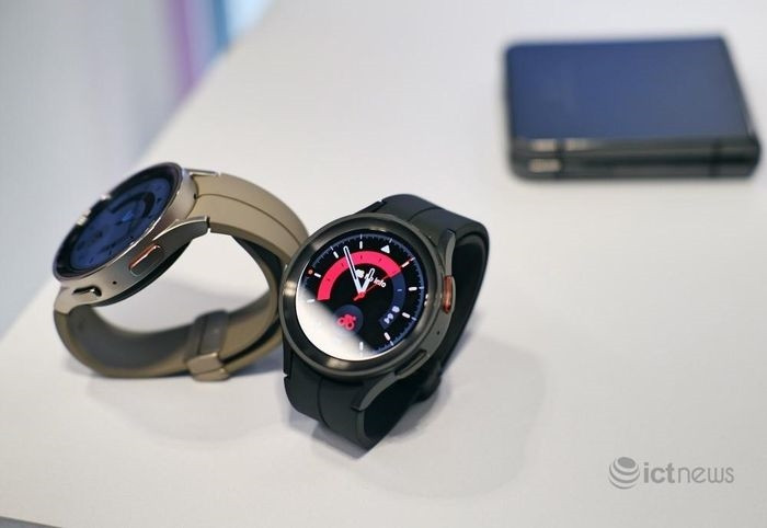 Samsung Watch5 Pro.