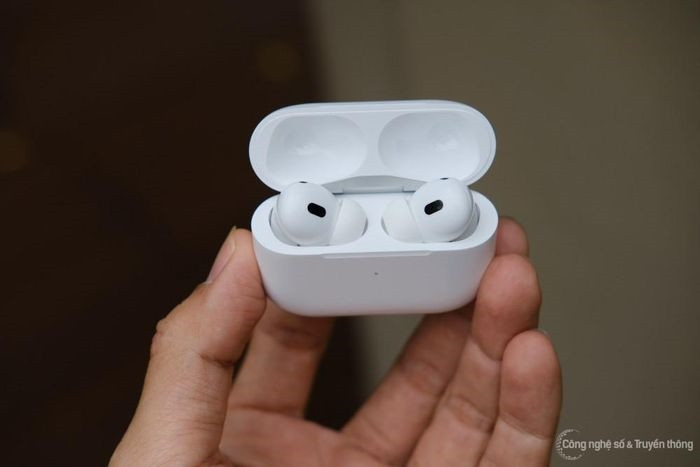 Airpods Pro 2.