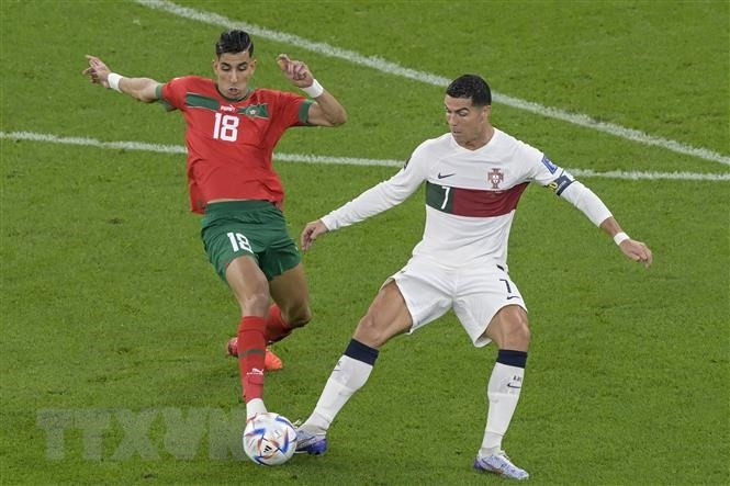 World Cup: FIFA danh tang mon qua dac biet tam biet Cristiano Ronaldo hinh anh 1